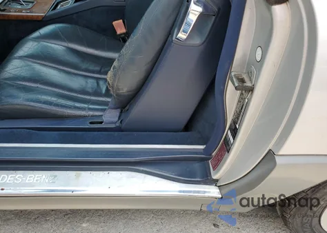 1991 Mercedes-Benz 300 Sl z USA, uszkodzony, nr VIN WDBFA61E1MF022918